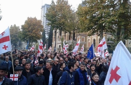اعتراض خیابانی حامیان 'جبهه متحد ملی' به دولت گرجستان